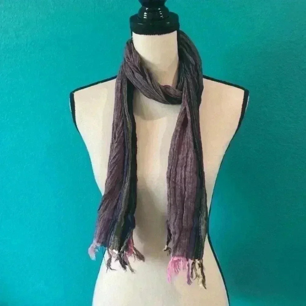 ⭐️ Purple accent scarf